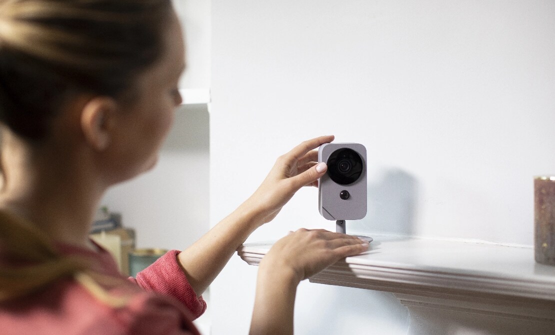 Self install security store cameras